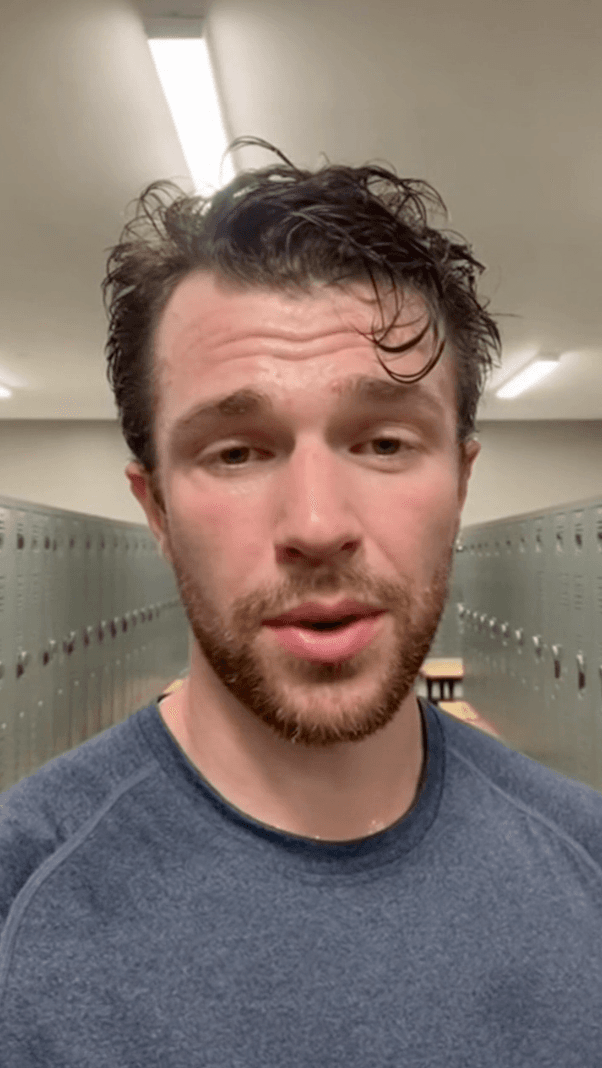 AI avatar presenter example from August Ads